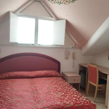 Imperiale & Отель 3*