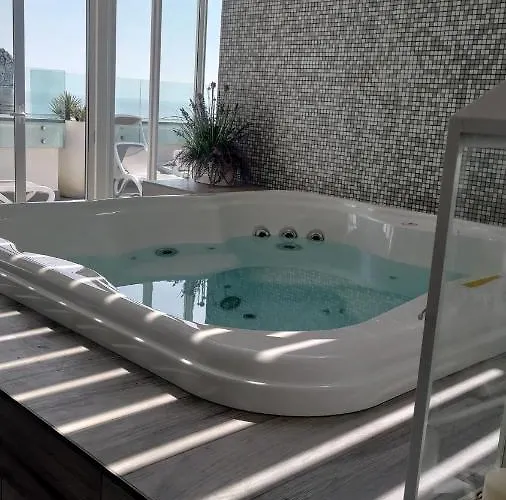 Imperiale & מלון 3*